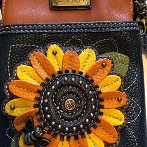 Small sunflower purse with bee.